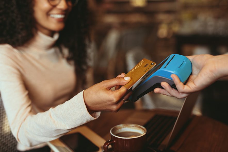 Contactless Payment Options [& How To Choose The Best One For Your Business]